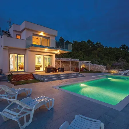 Awesome Home In Crikvenica With Wifi ツリクヴェニツァ