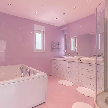 別荘 Awesome Home In Crikvenica With Wifi ツリクヴェニツァ